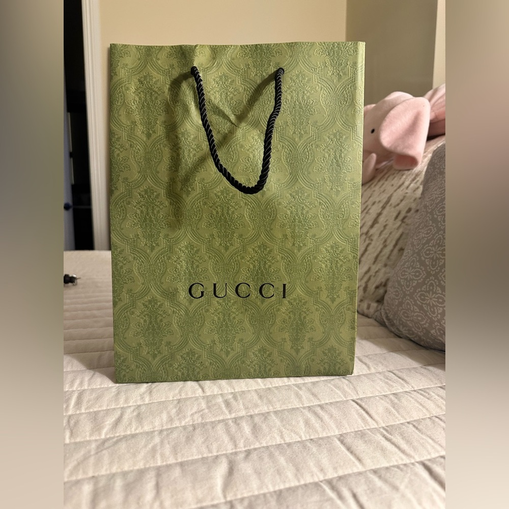 Authentic Gucci Olive Green Embossed Shopping Bag - Picture 3 of 5